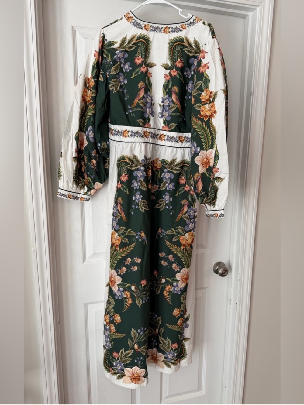 FARM Rio Green Floral V-Neck Maxi Dress with Puff Sleeves - Picture 5 of 5